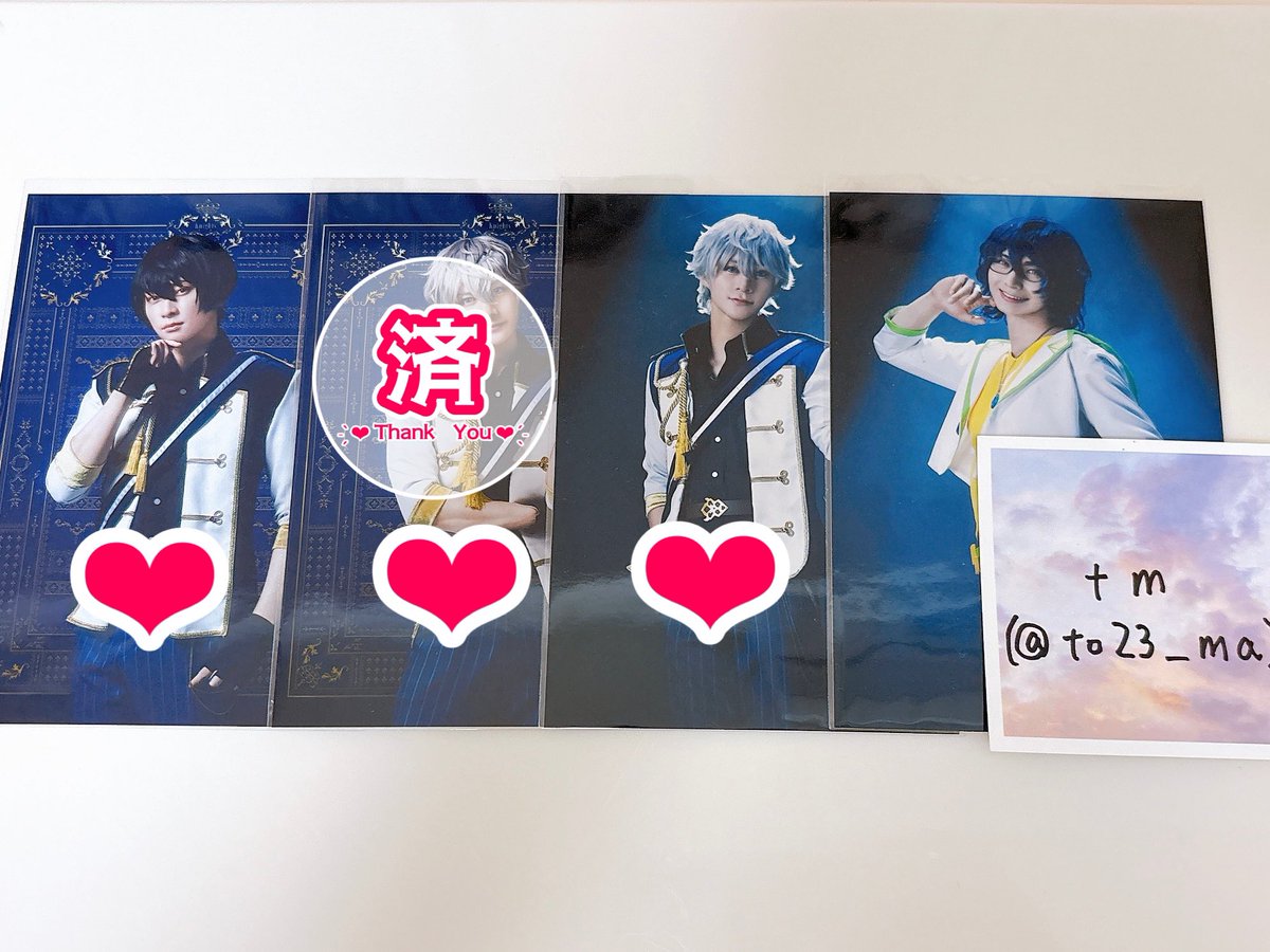 to23_ma's tweet photo. 【交換/譲渡】あんステ Knights レクイエム 返礼祭 チェクメ チェキ風カード ランブロ アクスタ 特典

【譲】1.2.3枚目
凛月、泉、嵐、司、真、英智、つむぎ

【求】4枚目 レオ>定価(+送料)

🩷は交換または無印含む譲渡のみ。
求は買取もしております。
7/11 昼夜 現地付近手渡し優先。
異種交換可。 https://t.co/MjZz9z2aEB
