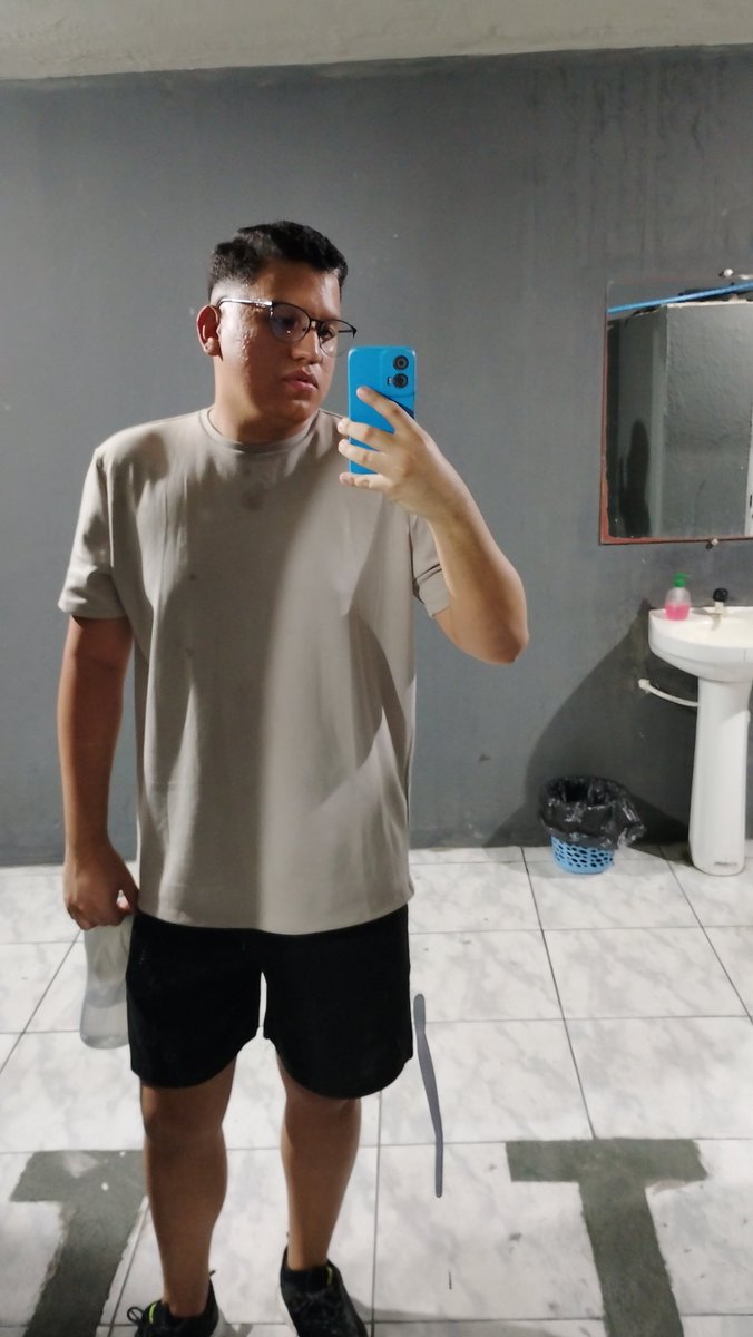 caique085_'s tweet photo. 🫠 https://t.co/PbLF4Ex0gs