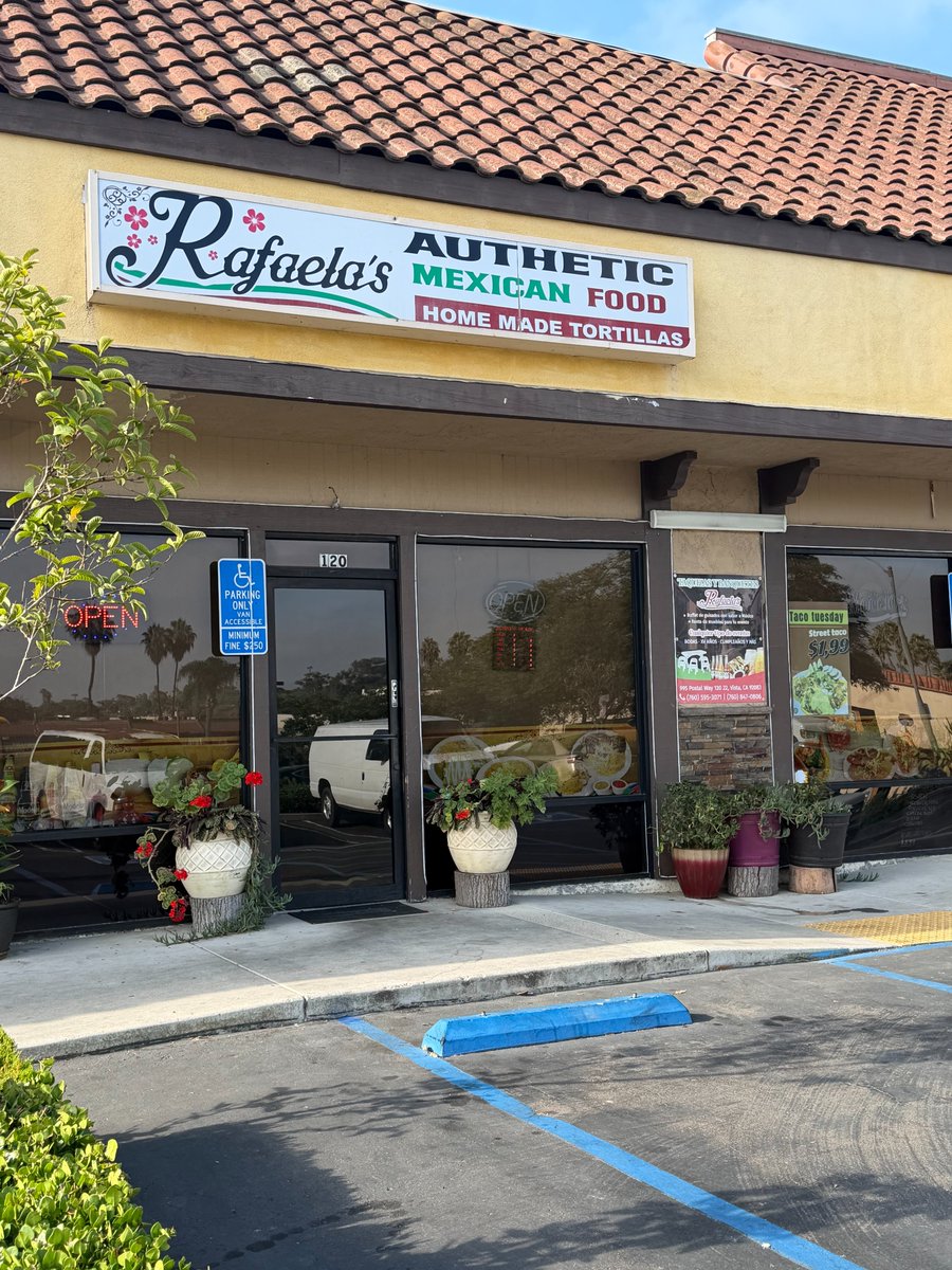 calocaShift4's tweet photo. Installed Shift4 POS Dine  at RAFAELAS RESTAURANT,VISTA,CA
@Shift4 https://t.co/dZAiSMaJRo