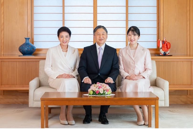 MamoruRuby's tweet photo. 新皇室典範賛成
自民/維新
国民/中道/保守
国家転覆/内乱罪適用し逮捕‼️
昭和天皇から今上天皇に続く皇統乗っ取り/置換法案
首謀は摂政志望の麻生
背後に統一教会
秋篠宮は世襲でなく皇室離脱
三笠宮から民間天皇が誕生する可能性大
竹田も登場
✳️皇統守り愛子天皇一択‼️
✳️国民は天皇家を応援しよう‼️ https://t.co/dDuBQZCYCe