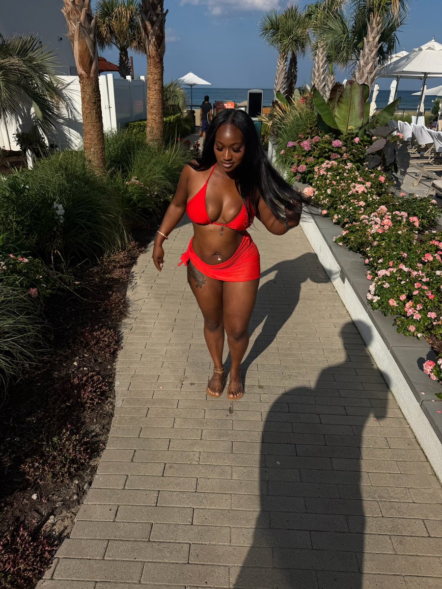 playgirltaty tweet picture