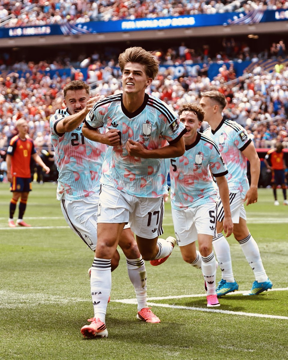 footballontnt's tweet photo. Charles De Ketelaere’s goal ended Unai Simon’s historic run of 649 minutes without conceding at the 2026 World Cup 👏 https://t.co/p3tookfV8b