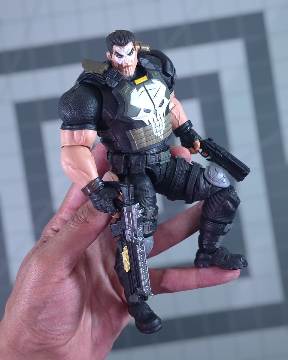 toyjawn1's tweet photo. Rivals Punisher in hand. Vid coming soon-ish, we'll see how tired I am after work this weekend. @MarvelRivals @Marvel @Hasbro @ThePunisher https://t.co/I5pZ5HSNyI