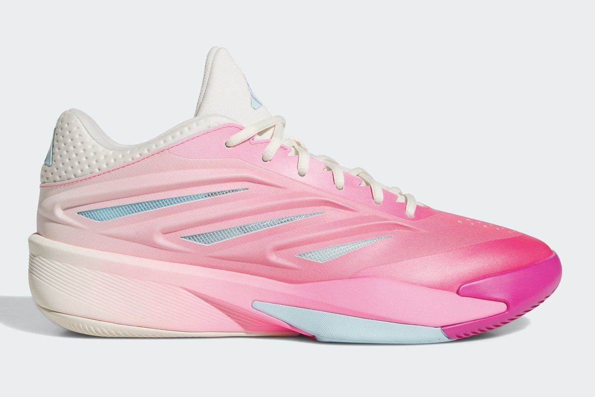 SoleRetriever's tweet photo. FIRST LOOK: Fever star Sophie Cunningham is releasing her first sneaker—a PE colorway of the adidas Crazy Energy 🫵

🗓️ July 24th
📝 HP5223
💵 $120 https://t.co/aX4Fk9mnPN