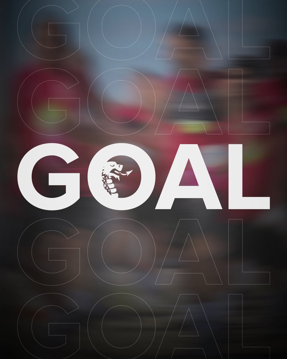 leytonorientfc's tweet photo. 90+1’ GOAL! Sean Clare places the penalty into the bottom corner! 👏

#ETFC 1-4 #LOFC https://t.co/BC1uWJZv5D