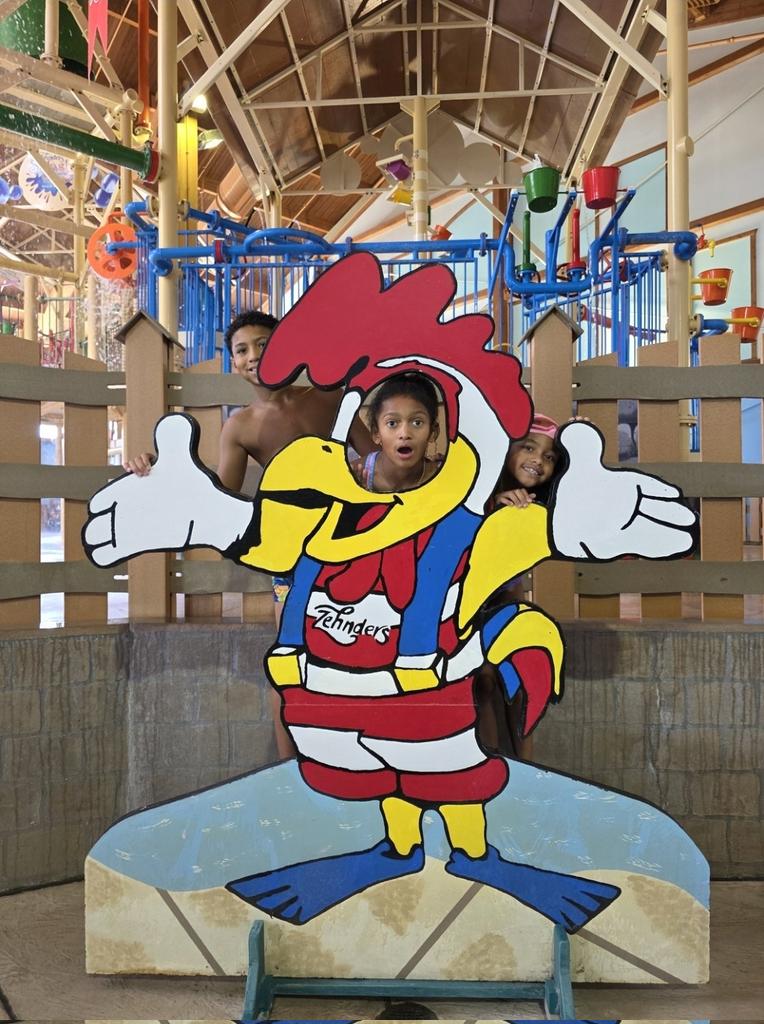 6Kids1Tank's tweet photo. @ZSplashVillage #zfun https://t.co/4qvJjALPv9