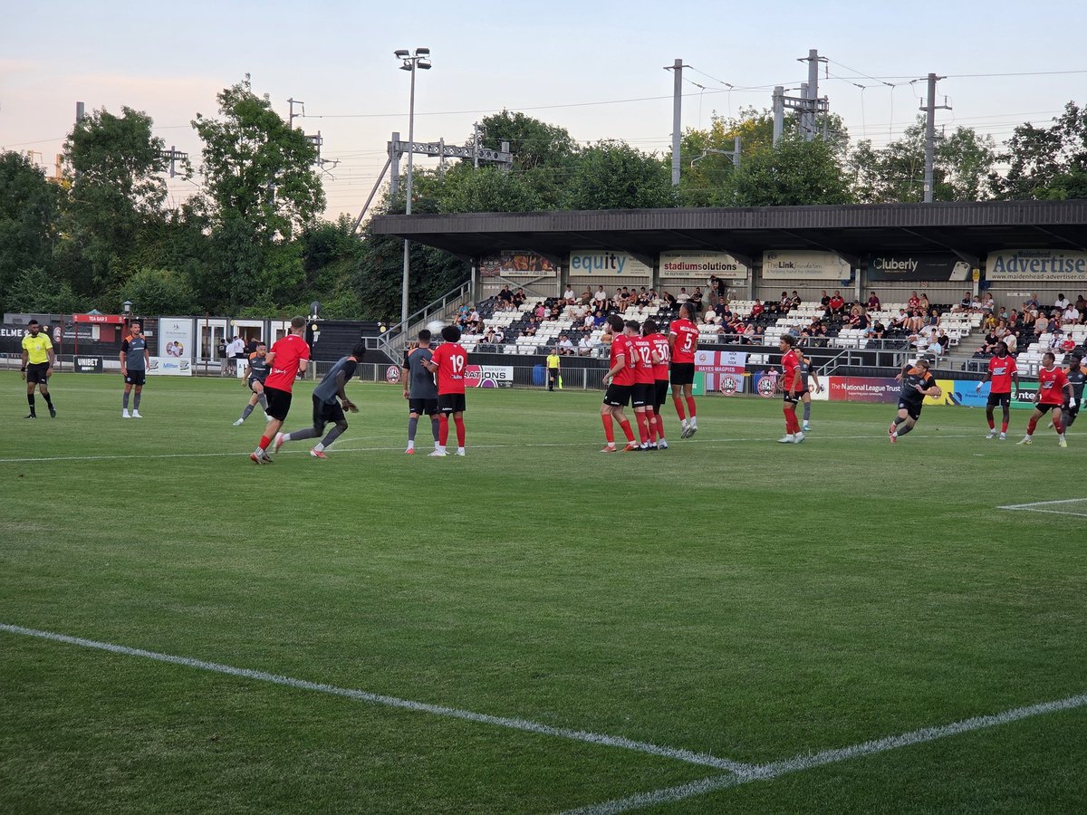 LouMKD's tweet photo. Maidenhead United v MK Dons @MKDonsFC https://t.co/WEWnq07I4K