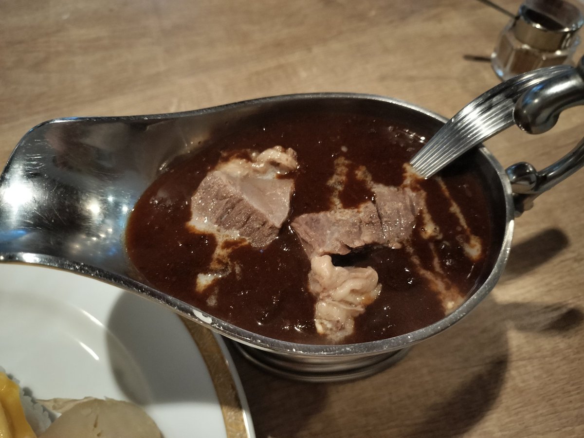 law_power115's tweet photo. チャールズのカレーとても美味しかった
#チャールズ https://t.co/3F7WumZtoJ