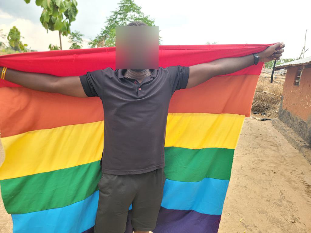 queerkids72's tweet photo. LGBTQ refugees in East Africa are living with  hunger and uncertainty because of who we are. We seek safety and a place where we can live without violence   
#gay #lgbtq #refugees 

Please stand with us. Share our voices and help us be seen. ❤️🏳️‍🌈 https://t.co/yF26X5N1jc