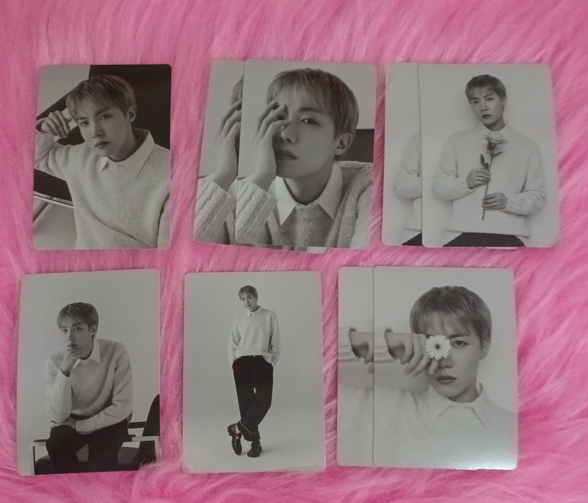 katsstore_kpop's tweet photo. VENDO
Photocards monochrome BTS
R$20,00 cada + frete nacional 

Tenho feedback positivo no fixado 🤗 https://t.co/2yA48ee6La