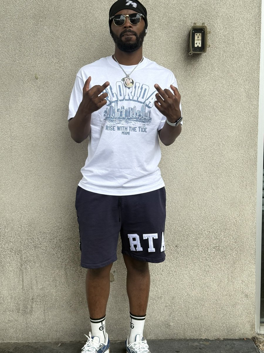 Tone1997__'s tweet photo. Year 29🎊🐐 https://t.co/Na9hmKZmT0
