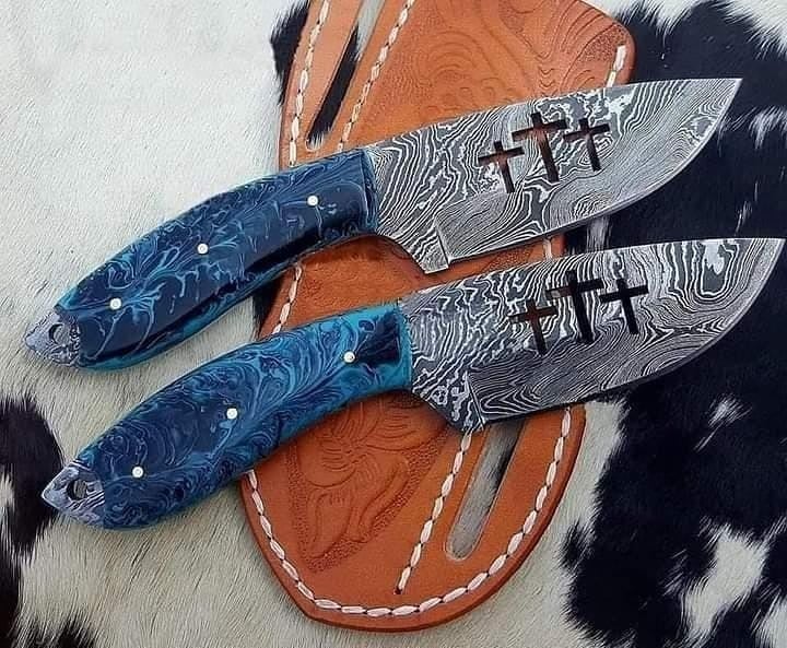 BellaBlade4's tweet photo. Who wants???
Amazing Handmade Hunting Knife 
Engrave your name on the Blade 
DM for order #BellaBlade https://t.co/CsBvqqTxNx