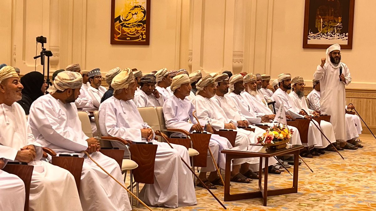 AlghashamP's tweet photo. ندوة سيرة الشيخ ناصر بن ثاني الرحيلي بصحار تستعرض وثائق ومخطوطات نادرة من مسيرته العلمية https://t.co/o5O880mcow https://t.co/pd5qTHNVDs
