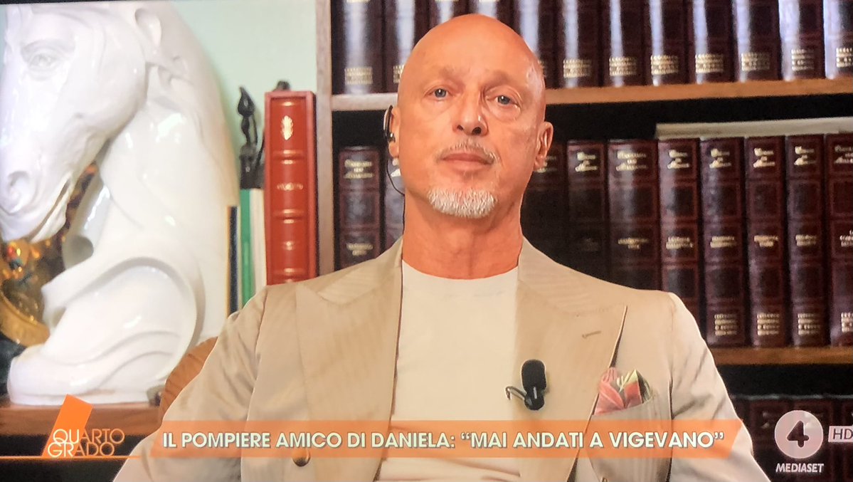 ConsultingGF's tweet photo. Cataliotti il disperato sei tu che non hai più strategia difensiva e stai navigando senza bussola ridicolmente!
#quartogrado #garlasco https://t.co/m07bcHurKg