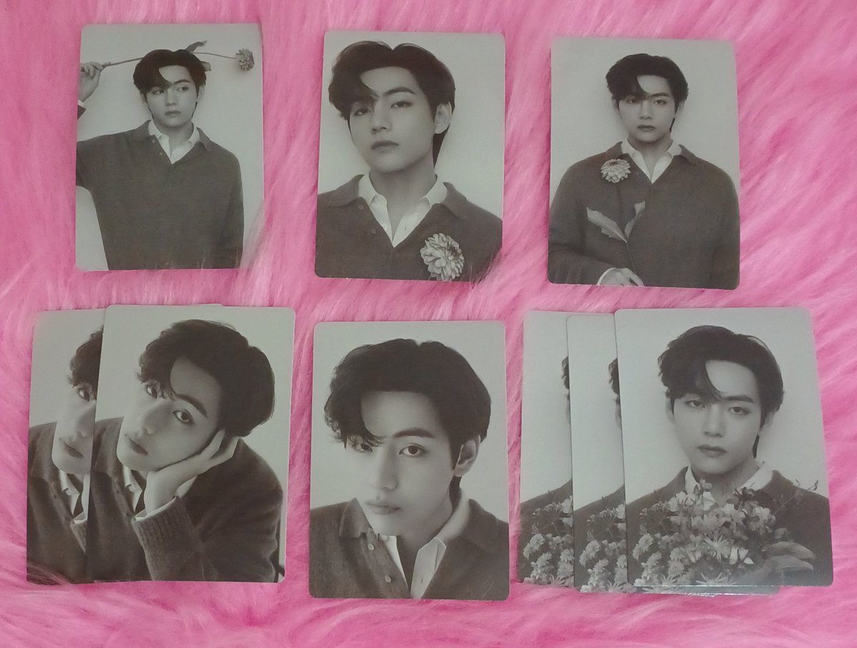katsstore_kpop's tweet photo. VENDO 
Photocards monochrome BTS
R$20,00 cada + frete nacional 

Tenho feedback positivo no fixado 🤗 https://t.co/MKUzpOnyJZ