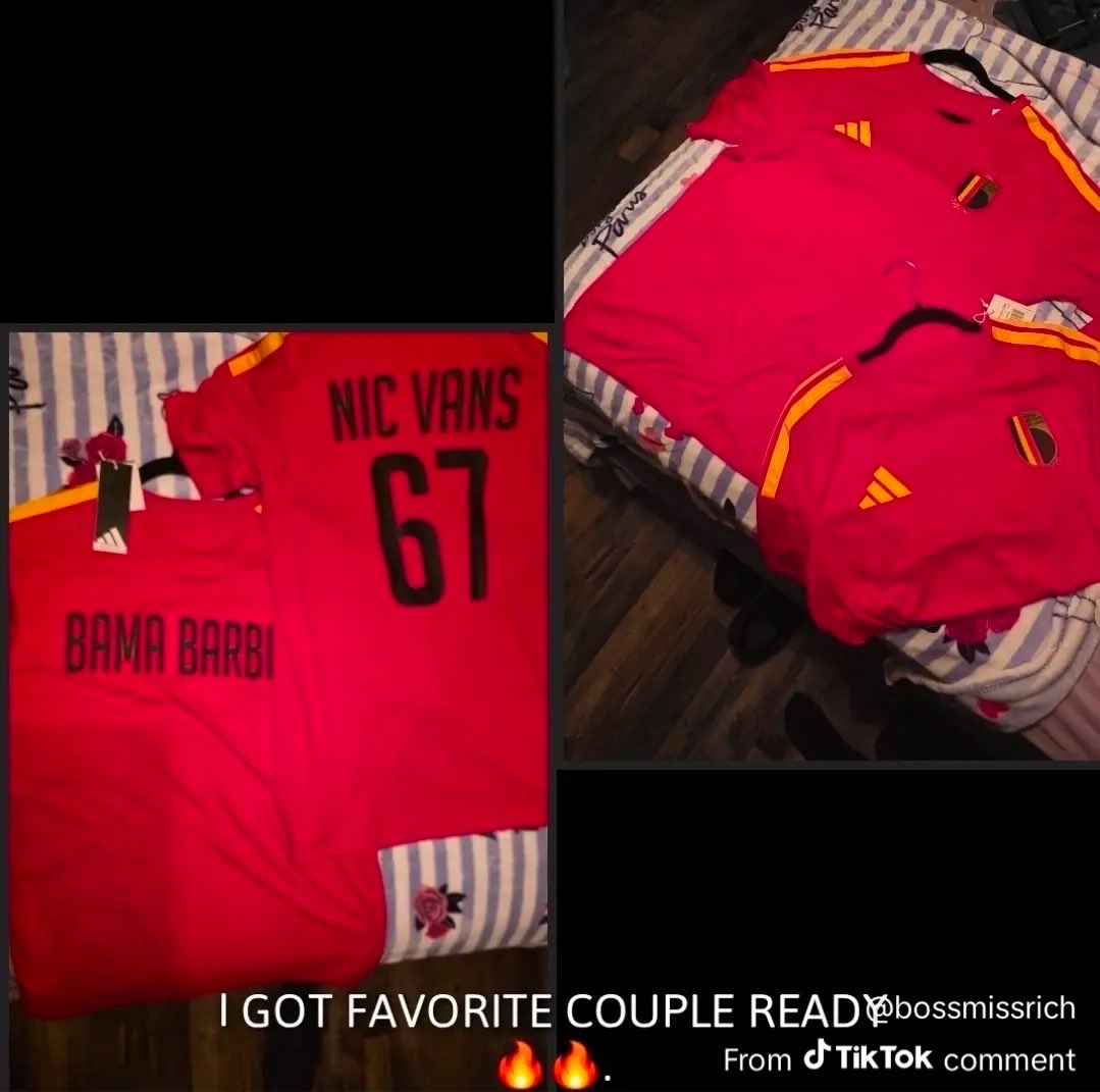 missplaytoomuch's tweet photo. I saw a few days ago on tt a fan gifted Nic these at his Canada show and his ass made sure Ola got hers #thankya https://t.co/9ONJzGCeqq