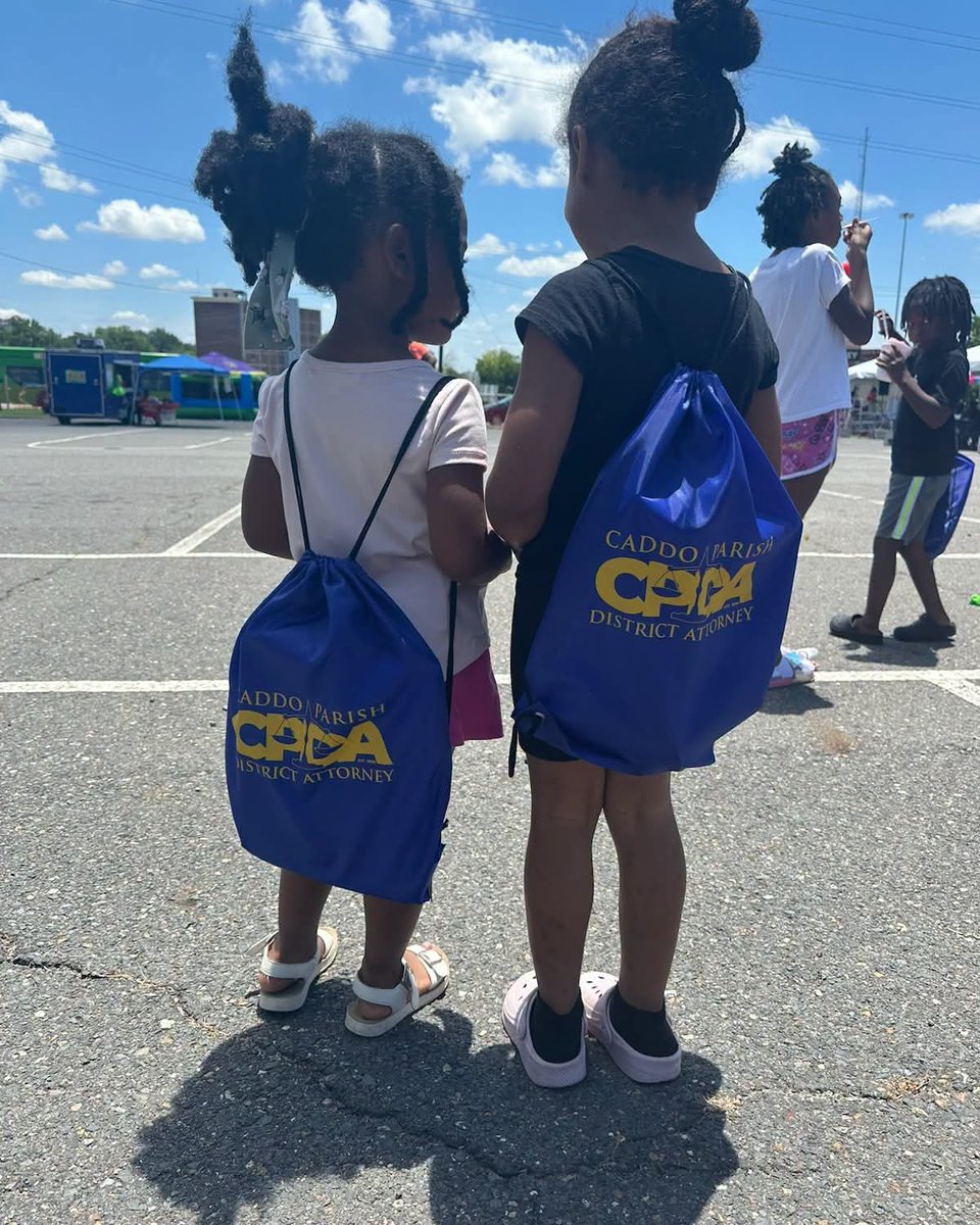 CaddoDa's tweet photo. #FightingforJusticeEveryDay
DA Stewart supports Shreveport's SporTrans Transit "Breakup with the Pump" event. Several vendors were in attendance with information, goods and services. https://t.co/AiAtiqpX13