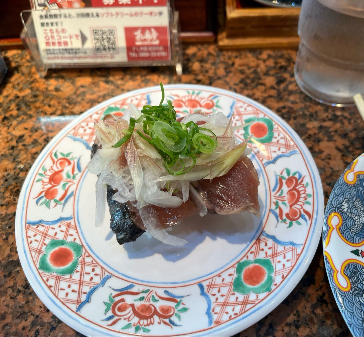Ma_7375's tweet photo. おはようございます😃

この前に米子の寿司弁慶
行った時のシジミ味噌汁は
絶品でした🐚

とにかく鰹、旨すぎだろ😋
高島屋で化粧品も買って来たみたい🛍️

#Twitter断酒部 https://t.co/95LnVVOQqW