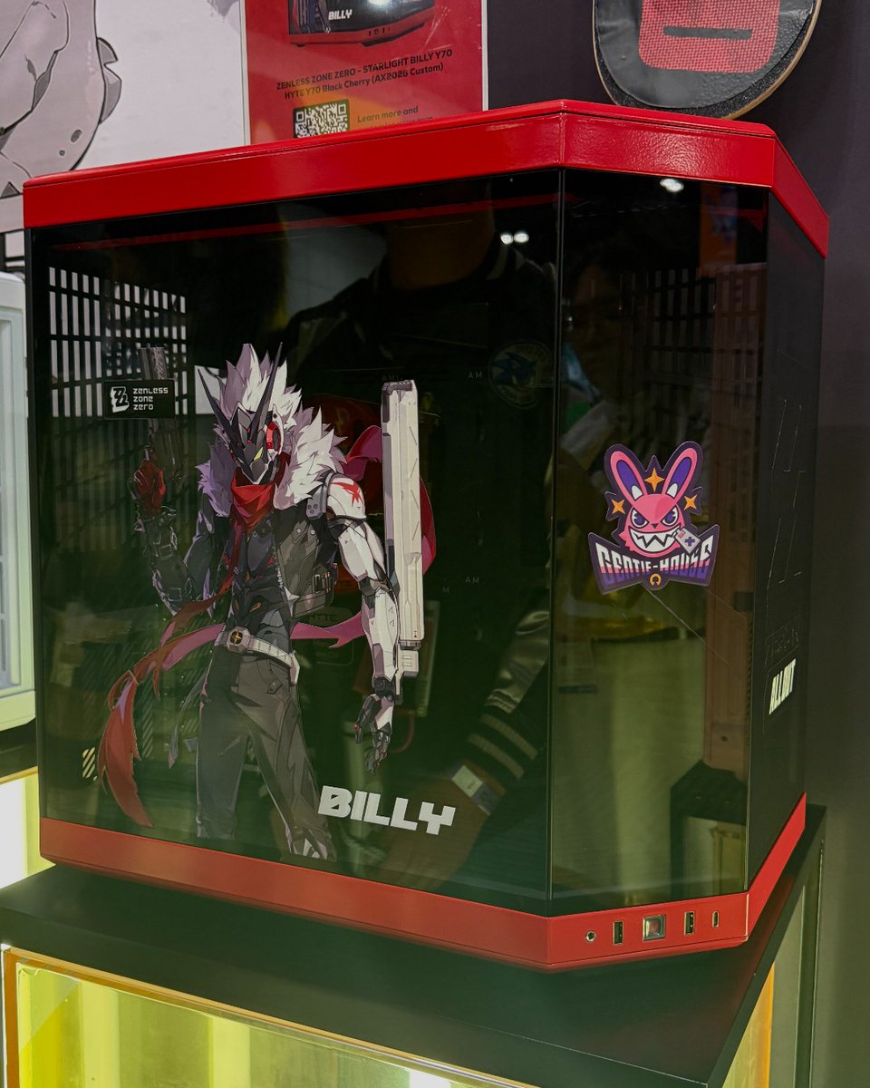 hytebrand's tweet photo. One Off @ZZZ_EN Y70's on display during Anime Expo 💛

🎀 Nicole, Y70 Strawberry Milk 
🍒 Billy, Y70 Black Cherry 
❄️ Anby, Y70 Snow White https://t.co/ikWyJFhAfr