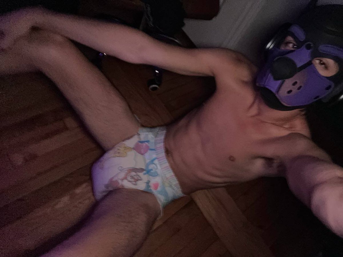 bigBroNeo's tweet photo. He’s never going to be a big boi again. His regression journey is breaking his adult mind so much. All he can think of is being diapered; wetting and messing himself now 😈 https://t.co/8uev3z15Ze