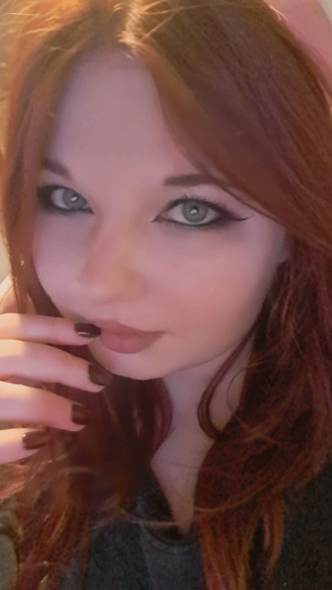 CherryBlackmail's tweet photo. Ich bin hungrig auf ein RT Game😈
Wer von euch ist bereit dafür? https://t.co/AKD8uun03h
