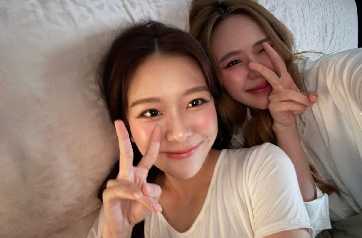 Juneslawyer's tweet photo. Junemewnich mean sm to me I wish the company treated them better they deserve so much  :,,,) gorgeous girls https://t.co/dSgk8NP5Fp