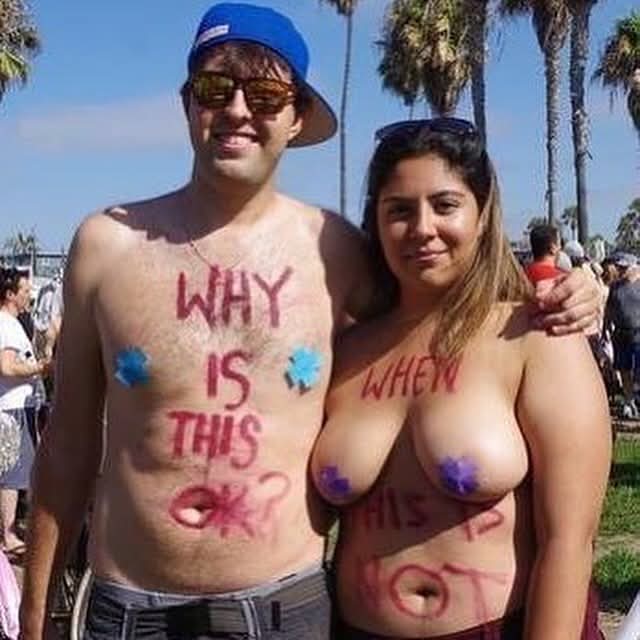 Elohim_Embassy's tweet photo. なぜ、これはOKなのに、これはダメなんですか?
#gotopless #gotoplessday #equalityforalll https://t.co/4qh3araDpx