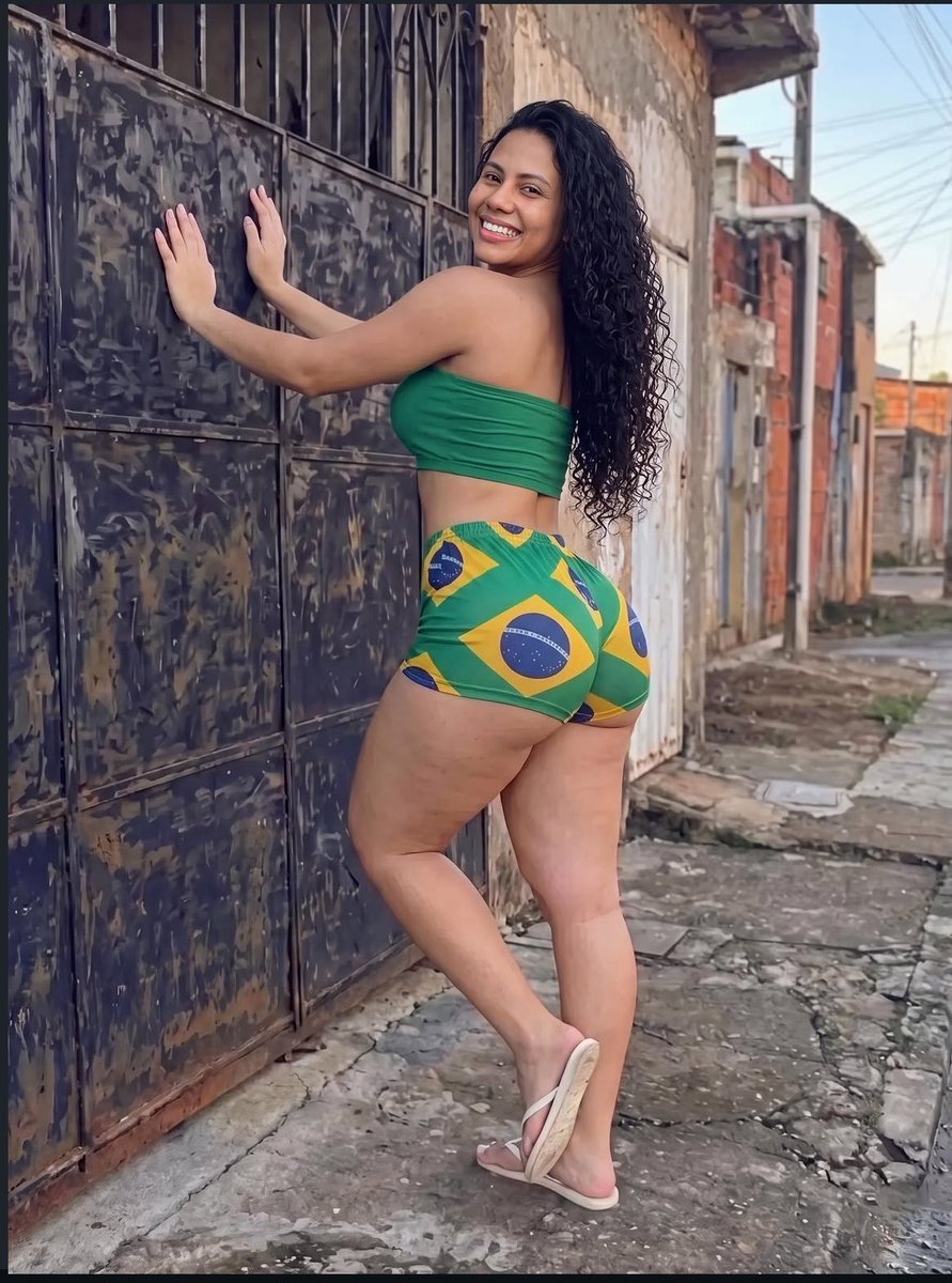 TODODIAUMAGA's tweet photo. Seja sincero, ela é cavala ou não ? https://t.co/JYa5SuyN3w