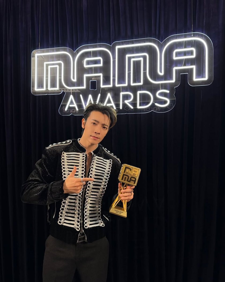 leedonghae5t0e's tweet photo. 🏆 https://t.co/MW8UBkFMas