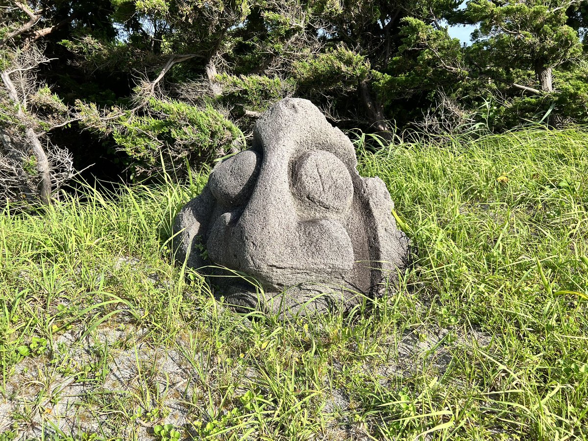 sou_beebangboo's tweet photo. おはモヤイ像🗿 https://t.co/aZFWsV8NzY