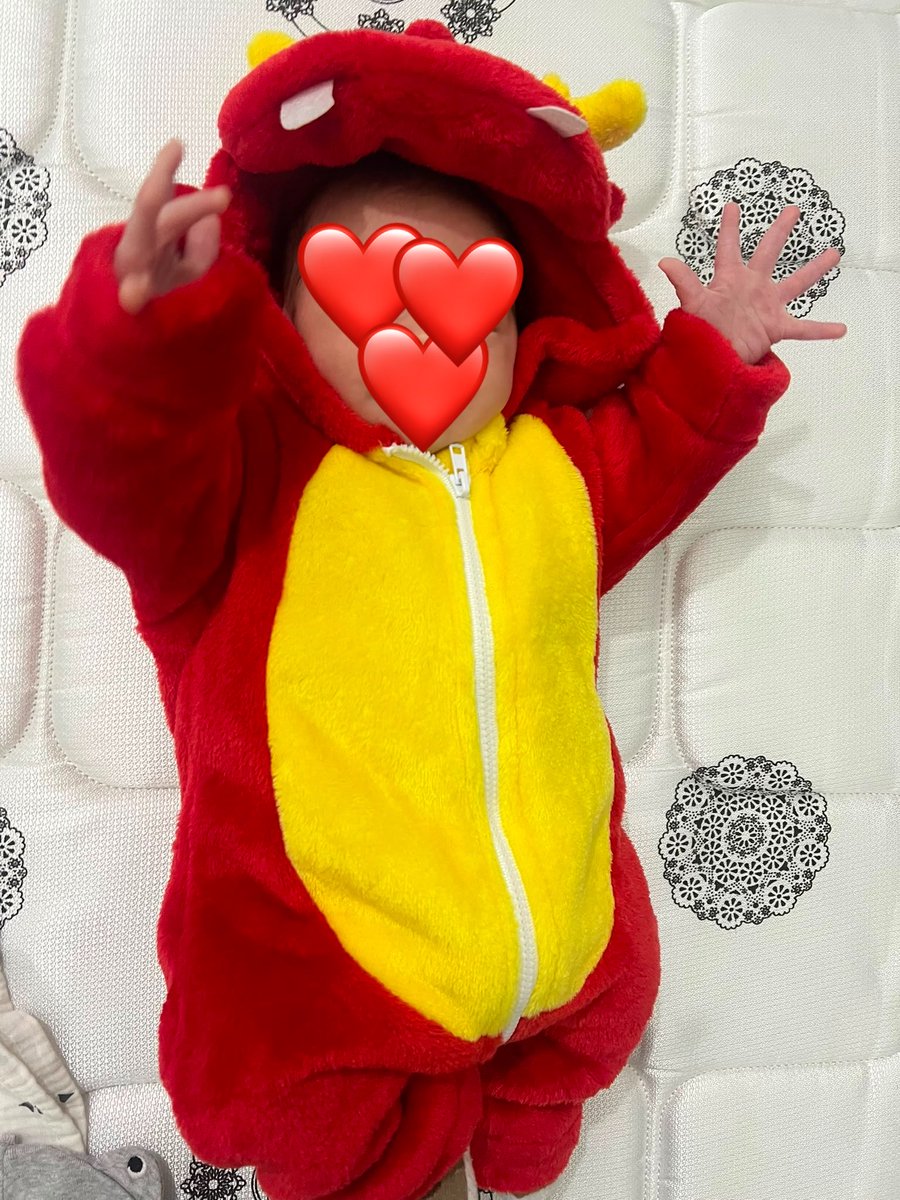 redtargyen's tweet photo. mi mini dragoncito https://t.co/UCyBhJU2Tw
