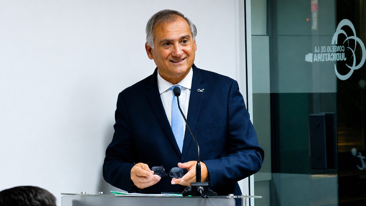 CNTinforma's tweet photo. Este 10 de julio, @CNT_EC y @CJudicaturaEc presentaron el proyecto "Google Workspace Enterprise Plus", enfocado en fortalecer la plataforma tecnológica de la Función Judicial.
Este es otro paso en nuestra misión de llevar adelante la transformación digital del 🇪🇨. https://t.co/TNEhfkOuW9