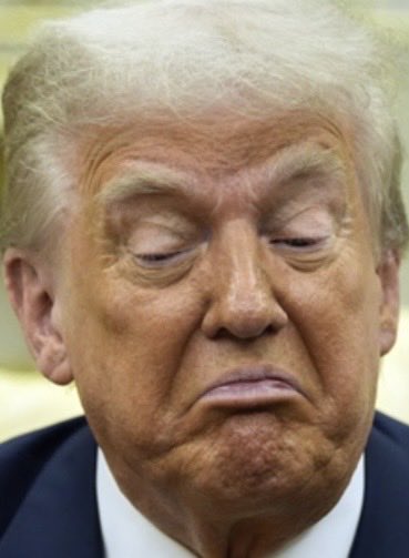 commons96055467's tweet photo. Trump now officially turned his attention to rigging the election. He is not gonna allow the election to short circuit his life of luxury living in Mar-a-Lago’s party scenes, to a tiny jail cell. Let’s not kid ourselves. It’s do or die for him. Million March to the White House? https://t.co/neYF5NtN2Z