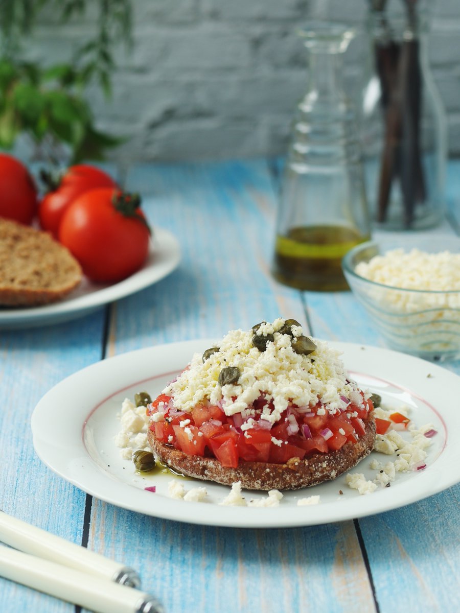 VisitGreecegr's tweet photo. When life gives you tomatoes... make #dakos. 🍅

Simple. Fresh. Deliciously Greek.

#VisitGreece #GreekFood https://t.co/J6Pf3XW3zF