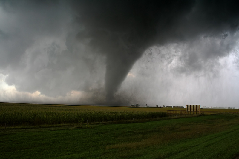 battlefordsNOW's tweet photo. Funnel clouds prompt emergency tornado alert for Battlefords area https://t.co/fQwqfIrf17 https://t.co/WCunSWsZkY