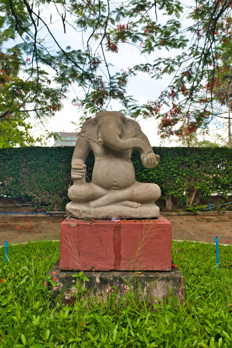 MrMenyweather's tweet photo. First time in Cambodia! Next time I go I will go to Ankorwat! https://t.co/fOncM4i09G