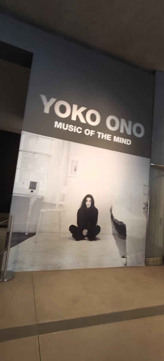 WORLD_of_nyanko's tweet photo. ひゃ!オノヨーコ展😻
Yoko Ono: Music of the Mind
#Thebroad https://t.co/NfSbr1sFAC