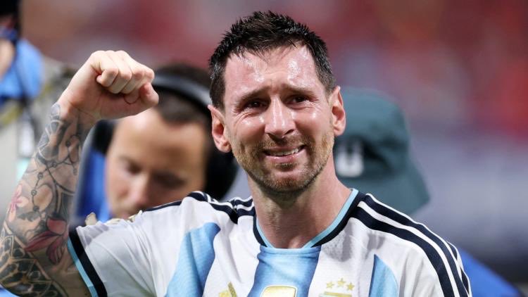 ShiamIyer's tweet photo. The goat 🐐 and a country that fell victim to the hunger of global politics. The political drama—usually centered around famous figures in a country or town—has now infiltrated the world of sports and ruined everything!

#messi
#argentina
#WorldCup2026
#PoliticalNews
#lionelmessi https://t.co/NgD5WuHCRt