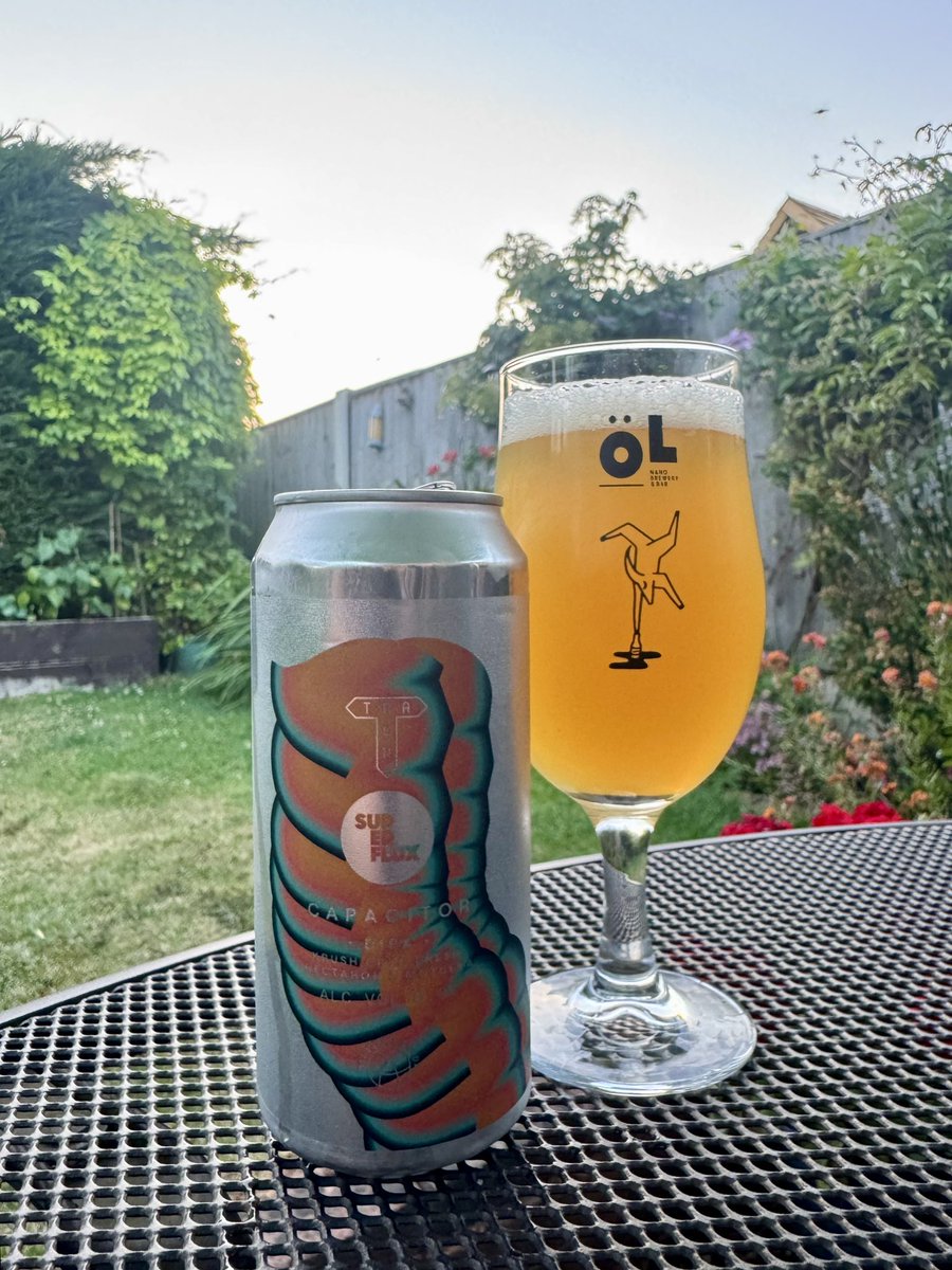 _timwiddowson's tweet photo. Another DIPA racked up for the 2nd half … Not got a Belgian number to hand so gone for a belting #TrackBrewing DIPA. I’m sure Jeremy Doku likes a few scoops down their fantastic MCR taproom of a weekend so this must count in the fairness stakes. Part of my last @thefussclub haul https://t.co/lvYkgvSNEe