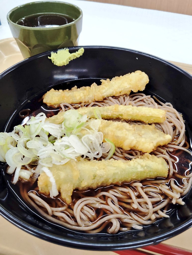 mmmix10's tweet photo. 【北海道庁食堂】

①豚汁定食630円
②ぶっかけ山うど天そば680円
③冷やしおろしそば630円
④豚肉と白菜のピリ辛炒め定食630円

③以外は日替わりメニューで、飽きないにゃあ。

#札幌市 #お役所食堂 #北海道庁食堂 https://t.co/TndpKnccjd