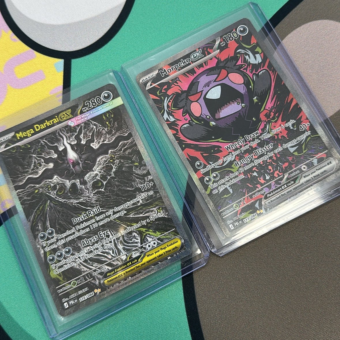 jacquelyn_is_'s tweet photo. @pokebeach My pulls from a prerelease last weekend 💅 https://t.co/vDZtzGZ9to