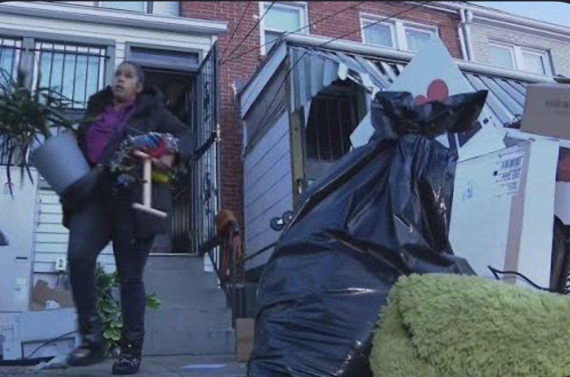 Pashleytv's tweet photo. ‼️Because of my exclusive reports on the #DC #Squatter battle, today the Mayor introduced the Illegal Occupancy Enforcment Act. It states short- term rental guests have no legal right to stay beyond their booking. They can be removed by MPD if they stay illegally. @7NewsDC https://t.co/Fxjf3v4TD1