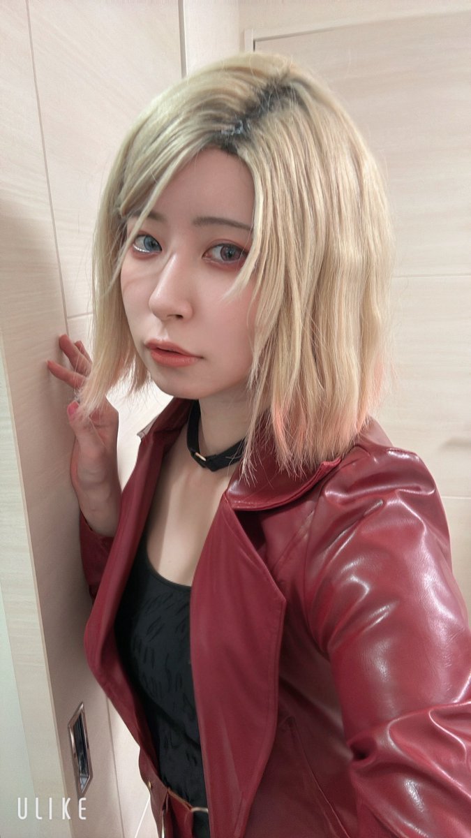 leoichi7's tweet photo. サイレントヒルのマリアのコスプレをして、顔面特殊魔加工を施しても誰やねん感が強かったのでこちらのコスプレはお蔵入りとします
さよなら天さん https://t.co/tnBem3dWvs