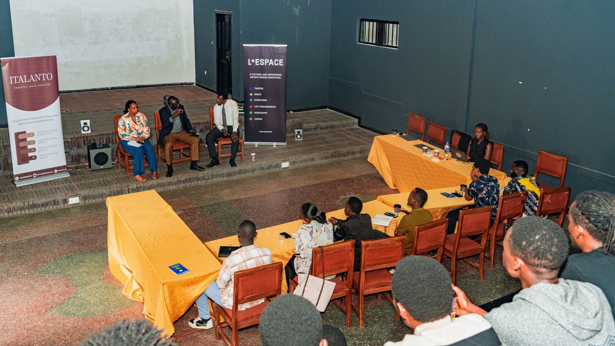 Playlab_Musanze's tweet photo. We were proud to host the IP &amp; Entertainment Law Workshop at our theatre.🎬⚖️

Thank you @lespace_rw  and @italantoip, as well as @RDBrwanda  and @RwandaYouthArts , for insightful discussions. And thank you to all the participants for making the workshop a success!
📸Jeremie https://t.co/P7ymaTexWJ