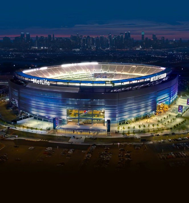 pusholder's tweet photo. FIFA, Dünya Kupası finalinin oynanacağı MetLife stadyumu sahasının parçalarını satacak.

Bu parçaların 11 milyon dolardan fazla gelir getirmesi bekleniyor. https://t.co/ASZGwhroTm
