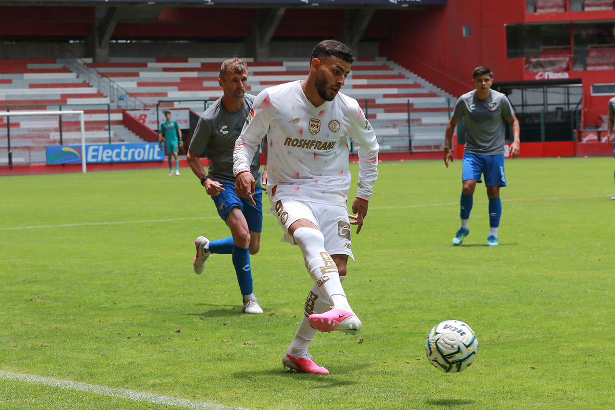 ICriscoyme's tweet photo. 👹 Culminó el segundo ensayo del Deportivo Toluca.
Los Diablos reaccionaron en los minutos finales tras ir 2-0 abajo y remontaron con goles de Nico Castro, Jesús “Canelo” Angulo (penal) y Erick Gutiérrez. En el minuto 97’ Atlante puso el 3-3.
#DiablosTwitteros https://t.co/HEEnh97UeG