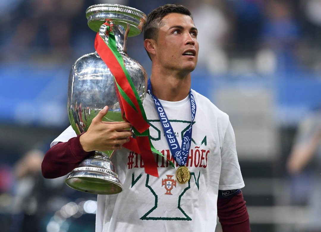 hani_wasili's tweet photo. @Cristiano @ANassr11 @selecaoportugal You are the best in the world. The media is trying to hide what you did, but you will remain the best no matter what. You are history💛 https://t.co/kngDDjkcqK