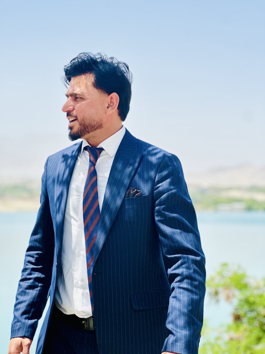 Murad2Samim's tweet photo. جان کلام 
بنازم بلال حبشی را برای خاستگاری فقط یک جمله گفت ، 

اکر دختر تان را برای من دادید  خدارا سپاس گزارم. 
اگر ندادید خدا بزرگ است . https://t.co/vFN36x6O1C