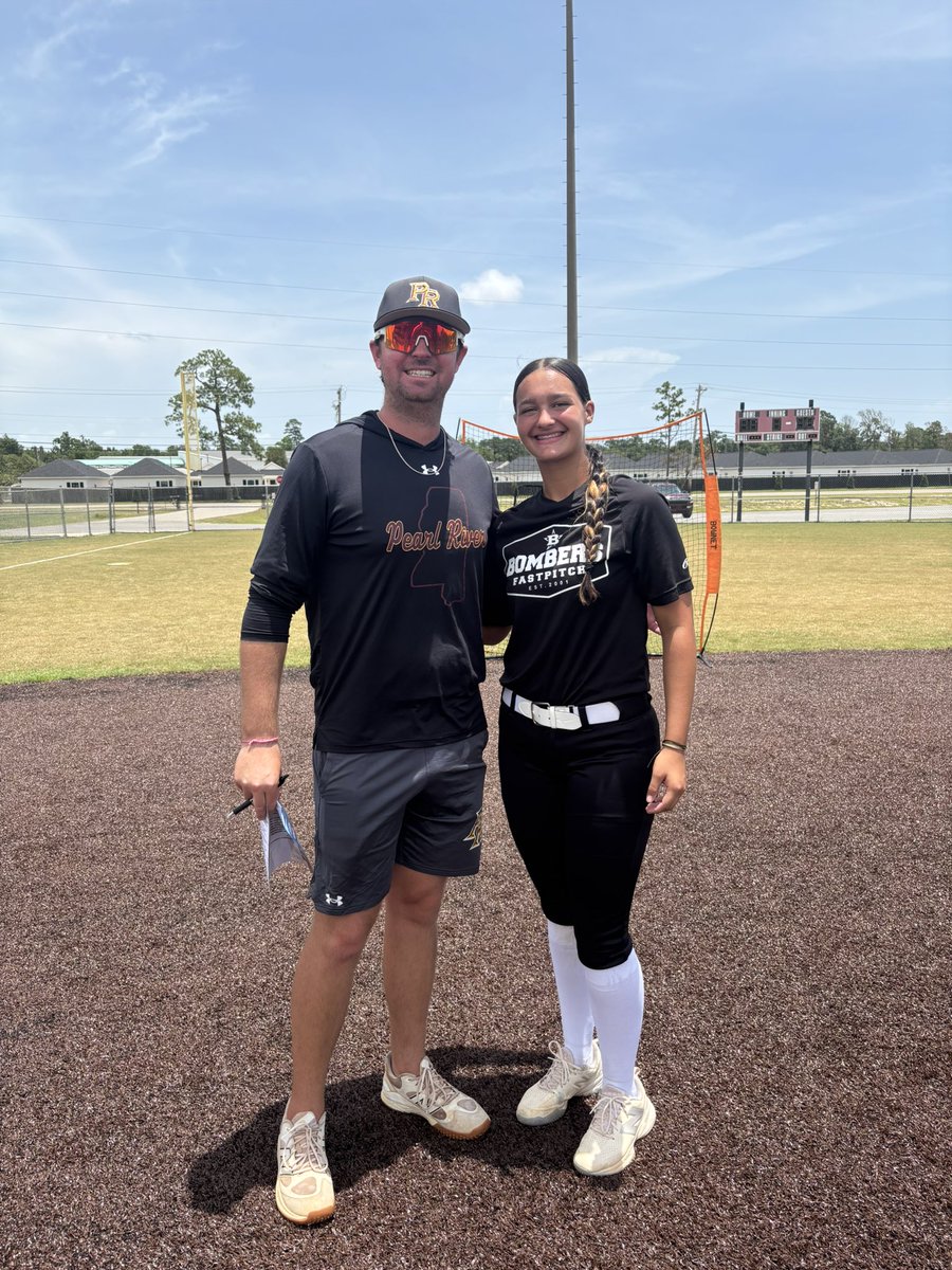 magss_20's tweet photo. Great day at the Shockers Showcase camp! 🥎 Thank you to coaches @TylerDobson25 @XavierLouisiana @SMCCBearsSb @MilesSoftb1878 and @MGCCCSoftball for investing your time and instruction today. I enjoyed competing, learning, and getting in front of some great programs! https://t.co/ULi9SlvPDM