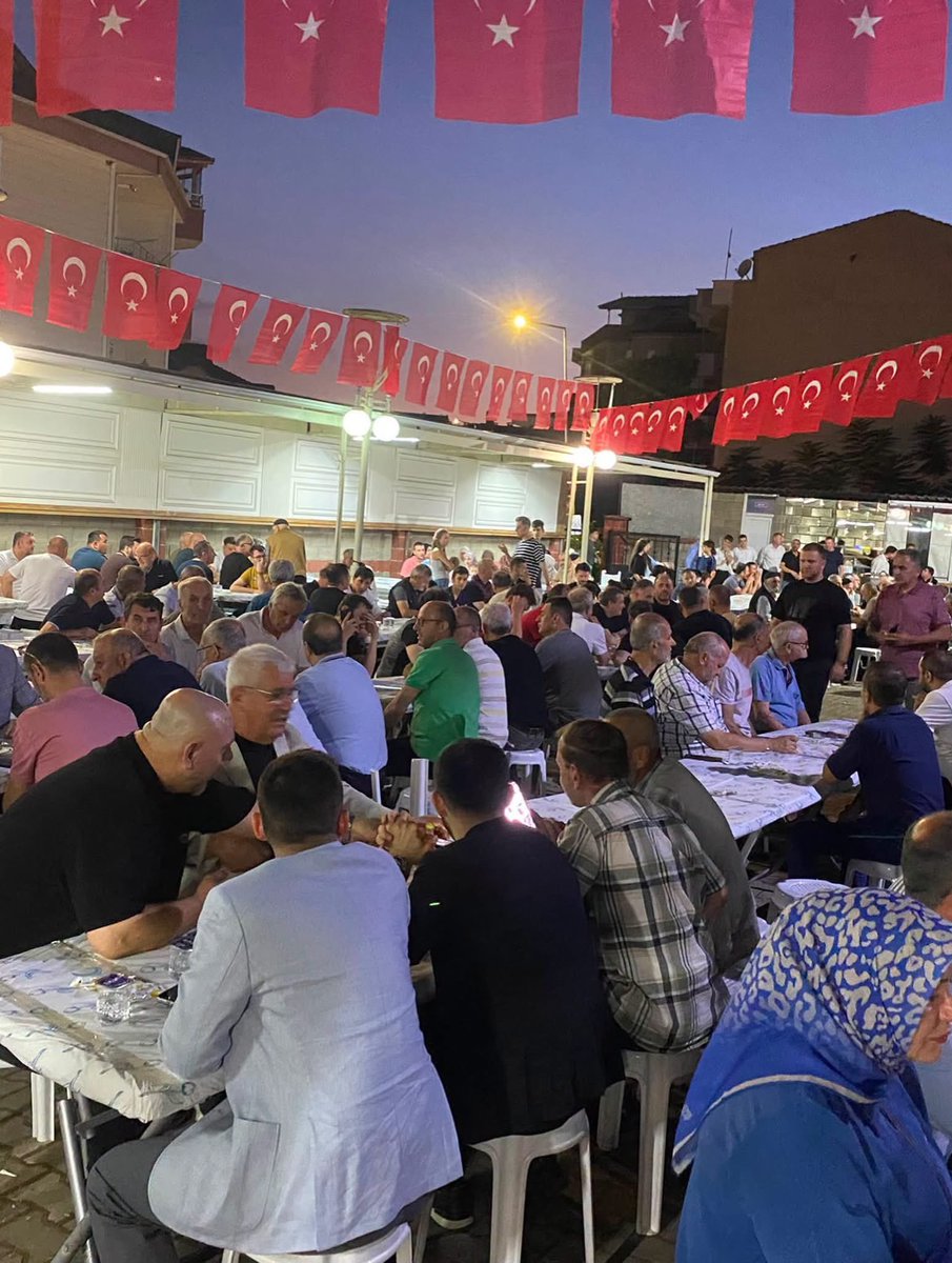 inegoledeva's tweet photo. İnegöl Rumeli Derneği (Ansambli Shqiptar İnegöl Rumeli) ‘ mizin düzenlemiş olduğu aşure programına Deva Partisi İnegöl İlçe Yönetim Kurulu üyelerimizle katılım sağladık.
Başta Dernek Başkanımız Sayın Serkan Ay olmak üzere  emeği geçen tüm arkadaşlarımıza teşekkür ederiz. https://t.co/5D8ASirdYw